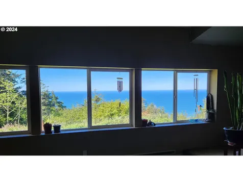 27945 Thimbleberry Road Gold Beach OR 97444