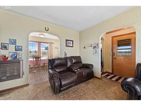 54761 Pine Creek Road Weston OR 97886