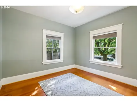 1503 Se Henry Street Portland OR 97202
