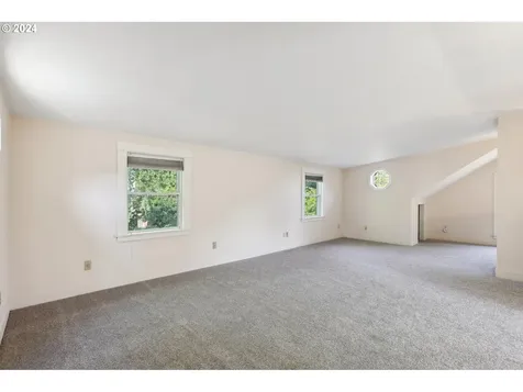 1503 Se Henry Street Portland OR 97202