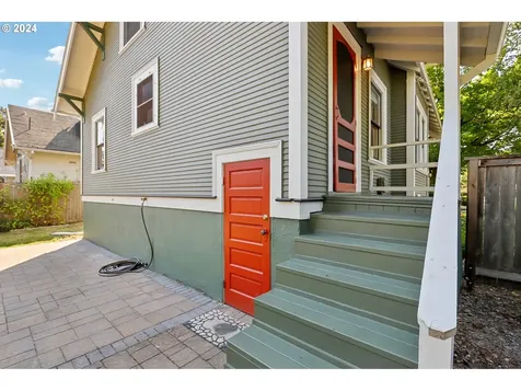 1503 Se Henry Street Portland OR 97202