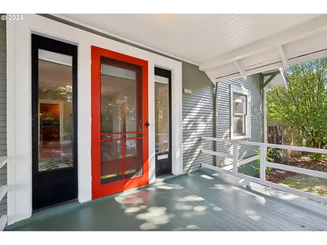 1503 Se Henry Street Portland OR 97202