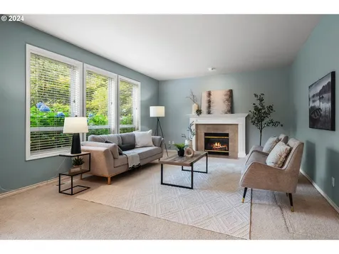 4737 Lakeview Boulevard Lake Oswego OR 97035