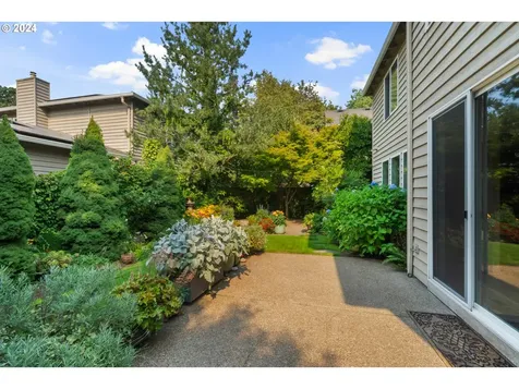 4737 Lakeview Boulevard Lake Oswego OR 97035