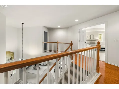 4737 Lakeview Boulevard Lake Oswego OR 97035
