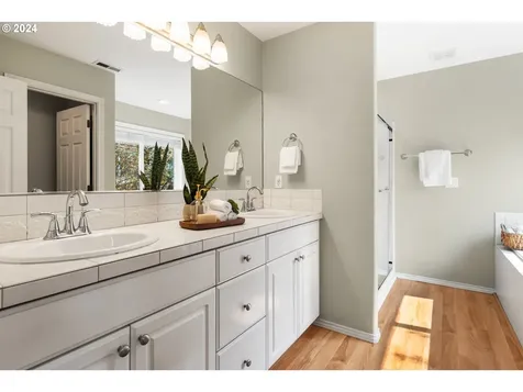 4737 Lakeview Boulevard Lake Oswego OR 97035