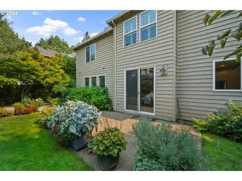 4737 Lakeview Boulevard Lake Oswego OR 97035