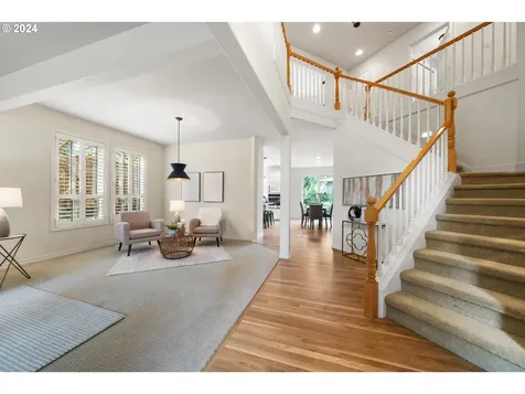 4737 Lakeview Boulevard Lake Oswego OR 97035