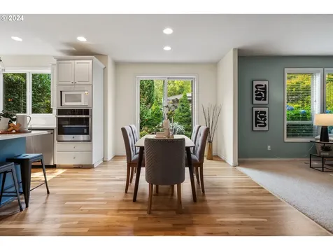 4737 Lakeview Boulevard Lake Oswego OR 97035