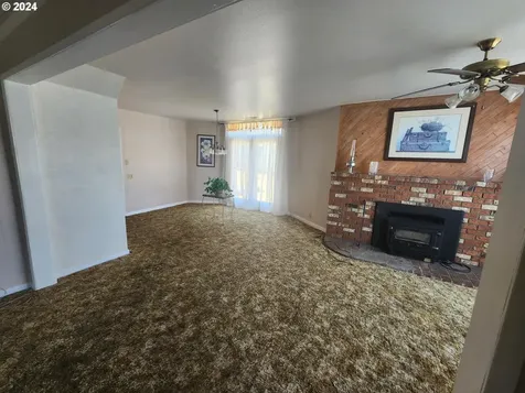 1053 Se Jackson Street Roseburg OR 97470