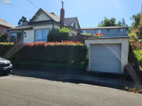 1053 Se Jackson Street Roseburg OR 97470