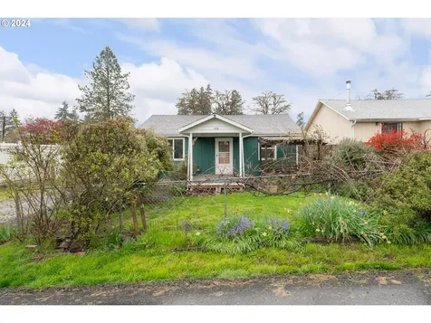 428 Charles Street Yoncalla OR 97499