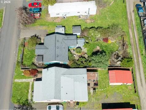 428 Charles Street Yoncalla OR 97499
