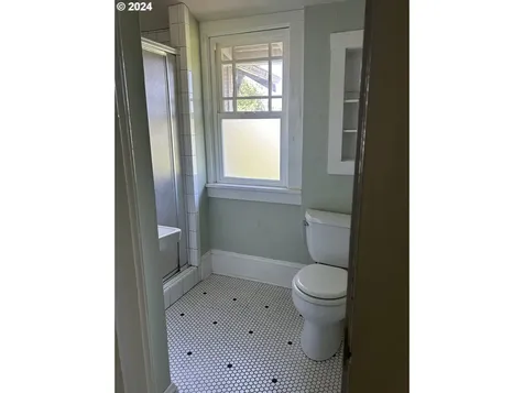 123 Se 32nd Avenue Portland OR 97214
