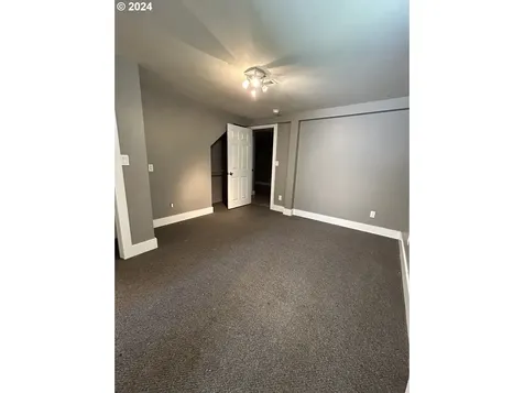 123 Se 32nd Avenue Portland OR 97214