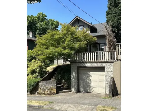 123 Se 32nd Avenue Portland OR 97214