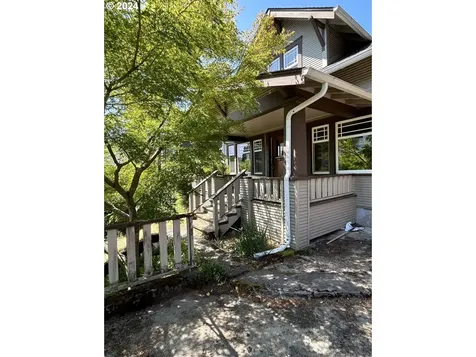 123 Se 32nd Avenue Portland OR 97214
