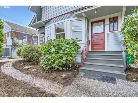 2612 SE Madison Street Portland OR 97214