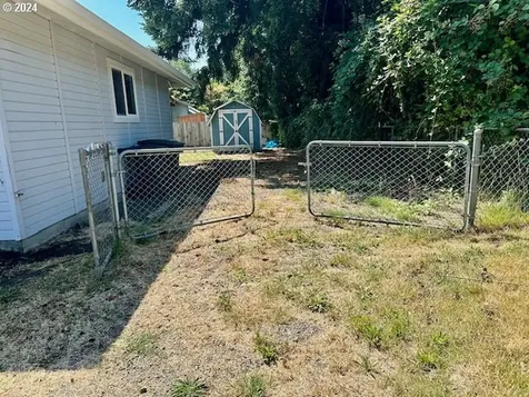 819 Beechwood Street Woodland WA 98674