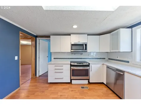 18999 Nestucca Drive Cloverdale OR 97112