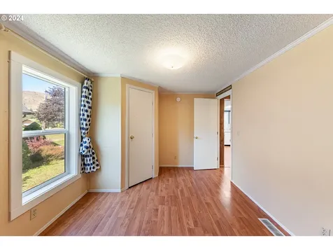 18999 Nestucca Drive Cloverdale OR 97112