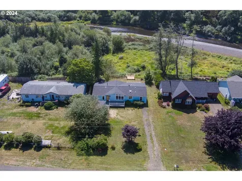 18999 Nestucca Drive Cloverdale OR 97112