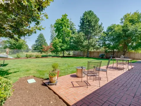 1934 Se Eagle Avenue Gresham OR 97080