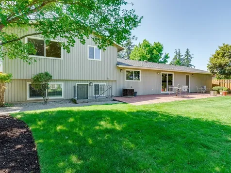1934 Se Eagle Avenue Gresham OR 97080