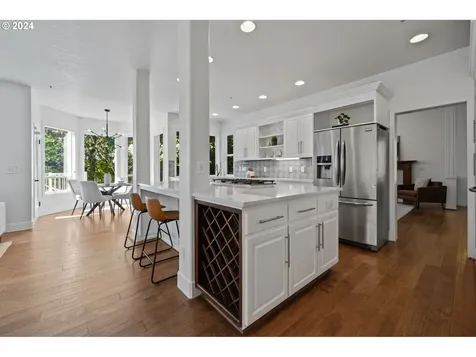 12425 SW 55th Place Portland OR 97219