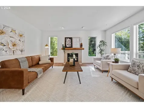 12425 SW 55th Place Portland OR 97219