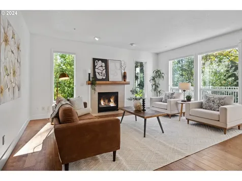 12425 SW 55th Place Portland OR 97219