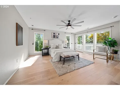 12425 SW 55th Place Portland OR 97219
