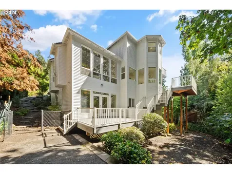 12425 SW 55th Place Portland OR 97219