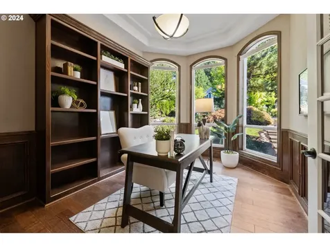 12425 SW 55th Place Portland OR 97219