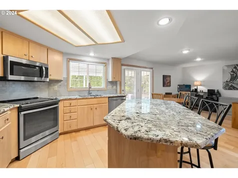 14801 Ne Newport Street Portland OR 97230