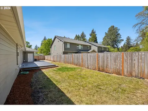 8303 Sw Oak Street Portland OR 97223