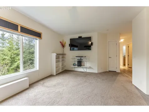 91570 Grinnell Lane Coos Bay OR 97420
