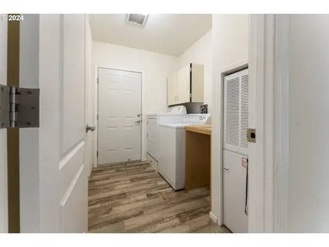 91570 Grinnell Lane Coos Bay OR 97420