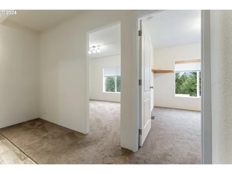 91570 Grinnell Lane Coos Bay OR 97420