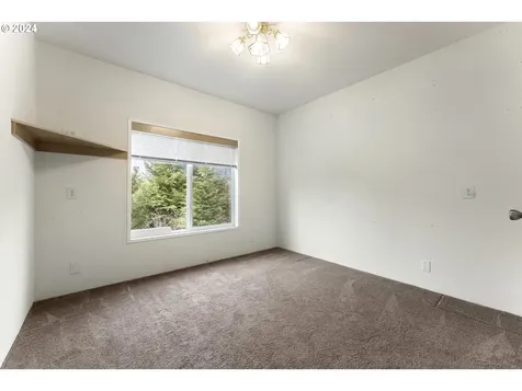 91570 Grinnell Lane Coos Bay OR 97420