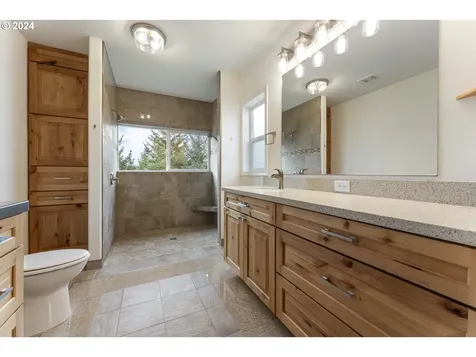 91570 Grinnell Lane Coos Bay OR 97420