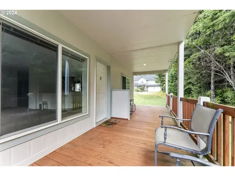 91570 Grinnell Lane Coos Bay OR 97420