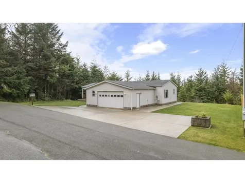 91570 Grinnell Lane Coos Bay OR 97420