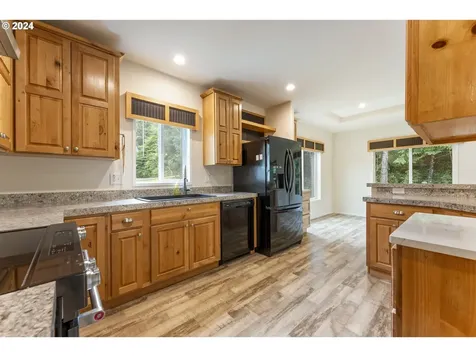 91570 Grinnell Lane Coos Bay OR 97420