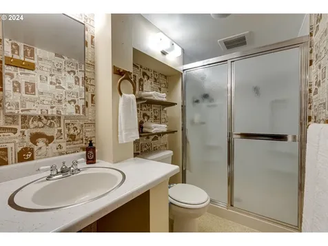 2021 NE 92nd Avenue Portland OR 97220