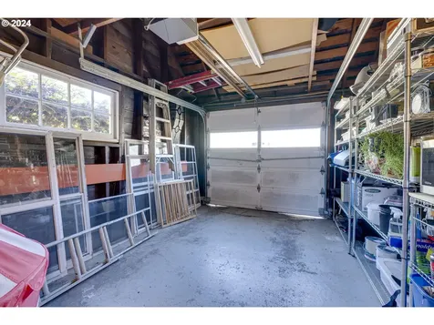 2021 NE 92nd Avenue Portland OR 97220