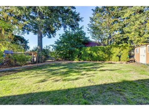 2021 NE 92nd Avenue Portland OR 97220