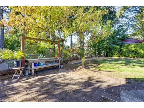 2021 NE 92nd Avenue Portland OR 97220