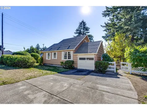 2021 NE 92nd Avenue Portland OR 97220