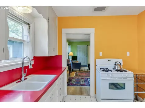 2311 Se 16th Avenue Portland OR 97214